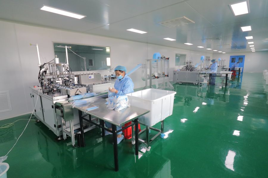 Xinyang Yihe Non-Woven Co., Ltd. lini produksi produsen